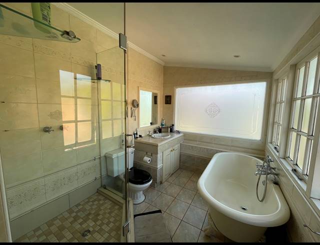 4 BEDROOM HOUSE FOR SALE IN ESSENWOOD
